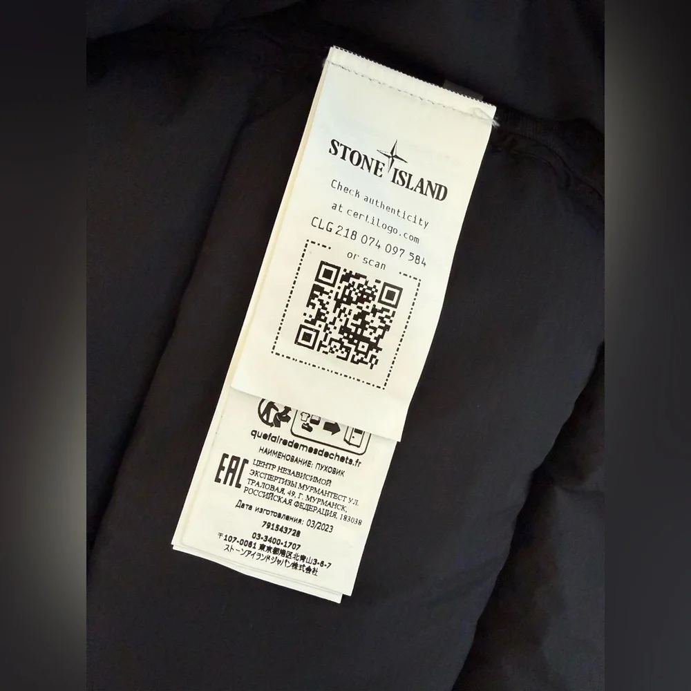 Men’s Stone Island Seamless Tunnel Nylon Down-TC Puffer, Size L in Black. - Picture 6 of 7